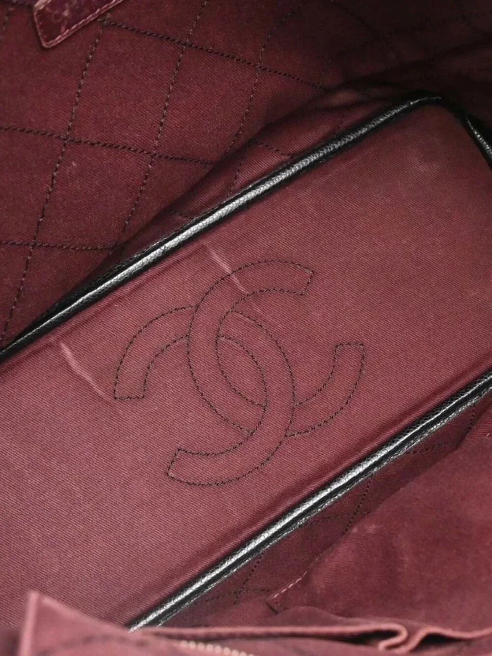 Chanel Black Calfskin On The Road Shopping Fever Tote Bag 168056